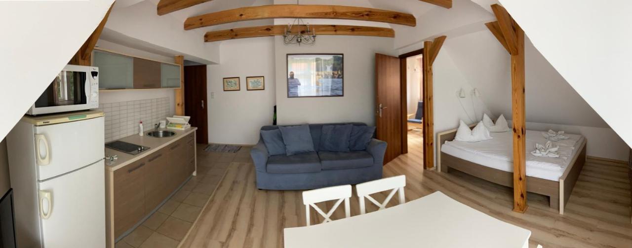 Pod Lipami Privat overnatting *